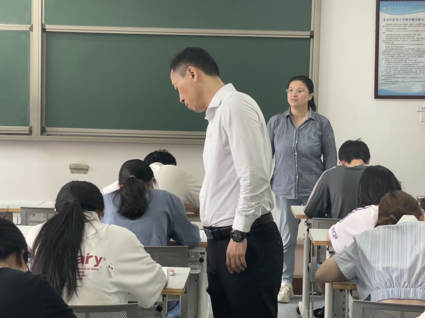 304永利集团官网入口开展2023年春季学期期末考试巡查工作1.jpg
